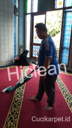 Cuci Karpet Mesjid Al Azhar Jaka Sampurna